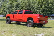 Load image into Gallery viewer, Rough Country 95770RED Suspension Lift Kit w/Shocks for Select Chevrolet Silverado HD, Chevrolet Silverado HD, GMC Sierra HD, GMC Sierra HD