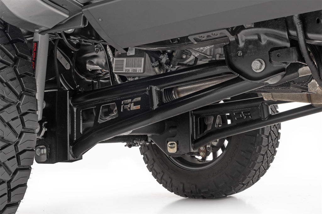 Rough Country 41670 Suspension Lift Kit w/Shocks for Select Ford F-250 Super Duty, Ford F-350 Super Duty