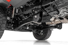 Load image into Gallery viewer, Rough Country 43470 Suspension Lift Kit w/V2 Shocks for Select Ford F-250 Super Duty