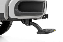 Load image into Gallery viewer, Rough Country PW049798 Retractable Bed Step for Select Chevrolet Silverado 1500, GMC Sierra