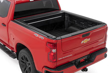 Load image into Gallery viewer, Rough Country 51120580 Retractable Bed Cover for Select Chevrolet Silverado 1500, Chevrolet Silverado LTD, GMC Sierra 1500, GMC Sierra Limited