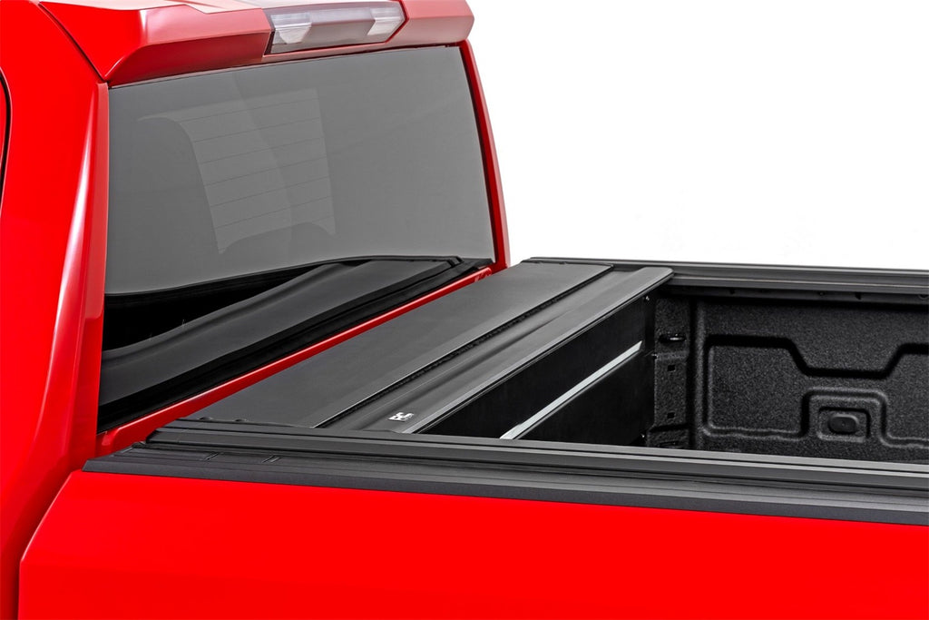 Rough Country 51120580 Retractable Bed Cover for Select Chevrolet Silverado 1500, Chevrolet Silverado LTD, GMC Sierra 1500, GMC Sierra Limited