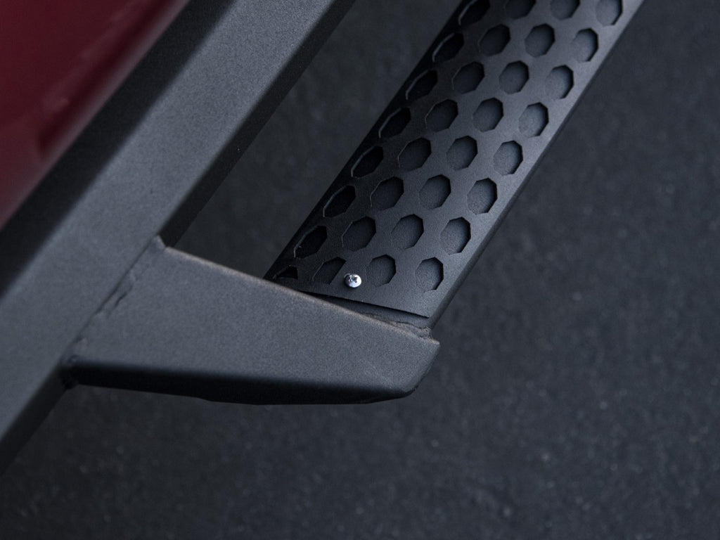 Armordillo 7180031 Armordillo 2007-2018 Chevy Silverado 1500 Extended Cab AR Drop Step Matte Black for Select Chevrolet Silverado