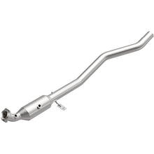 Load image into Gallery viewer, MagnaFlow Exhaust Products 5551173 California CARB Direct-Fit Catalytic Converter for Select Mercedes-Benz GL450, Mercedes-Benz GL550, Mercedes-Benz ML550