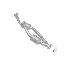 Load image into Gallery viewer, MagnaFlow Exhaust Products 23382 HM Grade Direct-Fit Catalytic Converter for Select Ford Windstar