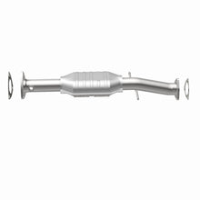 Load image into Gallery viewer, MagnaFlow Exhaust Products 447213 California CARB Direct-Fit Catalytic Converter for Select Chevrolet S10, GMC Sonoma, Isuzu Hombre