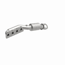 Load image into Gallery viewer, MagnaFlow Exhaust Products 51213 OEM Grade Manifold Catalytic Converter for Select Volkswagen Passat