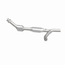 Load image into Gallery viewer, MagnaFlow Exhaust Products 447159 California CARB Direct-Fit Catalytic Converter for Select Ford E-150, Ford E-150 Club Wagon, Ford E-150 Econoline, Ford E-150 Econoline Club Wagon, Ford E-250, Ford E-250 Econoline