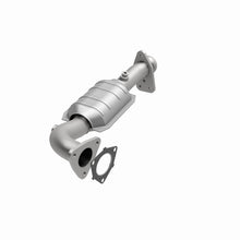 Load image into Gallery viewer, MagnaFlow Exhaust Products 23471 HM Grade Direct-Fit Catalytic Converter for Select Buick Roadmaster, Cadillac Commercial Chassis, Cadillac Fleetwood, Chevrolet Caprice, Chevrolet Commercial Chassis, Chevrolet Impala