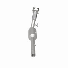 Load image into Gallery viewer, MagnaFlow Exhaust Products 5561377 California CARB Direct-Fit Catalytic Converter for Select Volkswagen Beetle