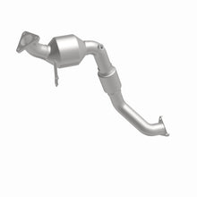 Load image into Gallery viewer, MagnaFlow Exhaust Products 52585 OEM Grade Direct-Fit Catalytic Converter for Select Audi Q7, Volkswagen Touareg