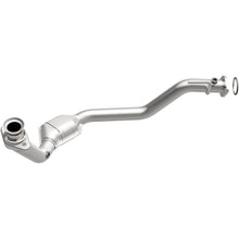 Load image into Gallery viewer, MagnaFlow Exhaust Products 447101 California CARB Direct-Fit Catalytic Converter for Select Ford Explorer, Mercury Mountaineer