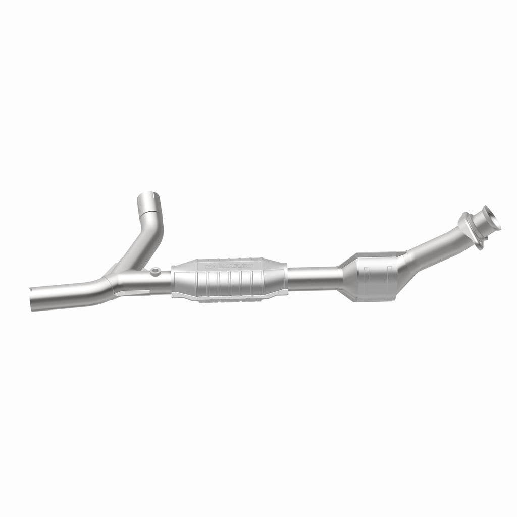 MagnaFlow Exhaust Products 49426 OEM Grade Direct-Fit Catalytic Converter for Select Ford E-150, Ford E-150 Club Wagon, Ford E-150 Econoline, Ford E-150 Econoline Club Wagon, Ford E-250, Ford E-250 Econoline