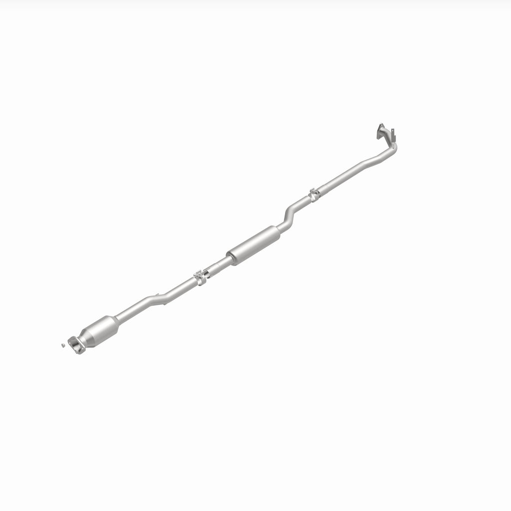 MagnaFlow Exhaust Products 280651 OEM Grade Direct-Fit Catalytic Converter for Select Mitsubishi Outlander