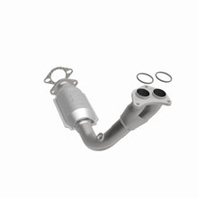 Load image into Gallery viewer, MagnaFlow Exhaust Products 447170 California CARB Direct-Fit Catalytic Converter for Select Mercury Villager, Nissan Quest