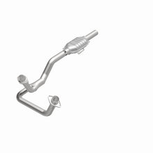 Load image into Gallery viewer, MagnaFlow Exhaust Products 93316 Standard Grade Direct-Fit Catalytic Converter for Select Ford E-150 Econoline, Ford E-150 Econoline Club Wagon, Ford E-250 Econoline, Ford E-250 Econoline Club Wagon, Ford E-350 Econoline, Ford E-350 Econoline Club Wagon