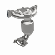Load image into Gallery viewer, MagnaFlow Exhaust Products 52777 OEM Grade Manifold Catalytic Converter for Select Hyundai Sonata, Kia Optima