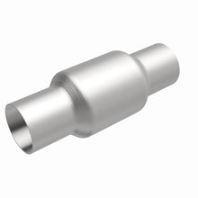 Load image into Gallery viewer, MagnaFlow Exhaust Products 50004 Standard Grade Universal Catalytic Converter for Select American Motors Concord, American Motors Gremlin, American Motors Spirit, Chrysler Intrepid, Ford Granada, Ford LTD, Ford Mustang, Jaguar Vanden Plas, Jaguar XJ6,