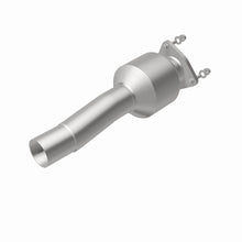 Load image into Gallery viewer, MagnaFlow Exhaust Products 21-538 OEM Grade Direct-Fit Catalytic Converter for Select Land Rover LR2, Land Rover Range Rover Evoque