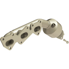 Load image into Gallery viewer, MagnaFlow Exhaust Products 51401 OEM Grade Manifold Catalytic Converter for Select Kia Borrego