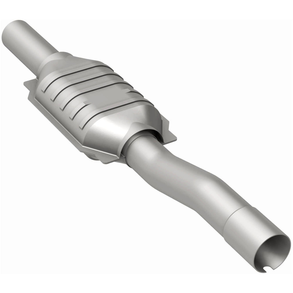 MagnaFlow Exhaust Products 51698 OEM Grade Direct-Fit Catalytic Converter for Select Jeep Grand Cherokee