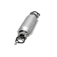 Load image into Gallery viewer, MagnaFlow Exhaust Products 23171 HM Grade Direct-Fit Catalytic Converter for Select Hyundai Accent, Kia Rio, Kia Rio5
