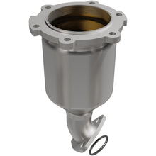 Load image into Gallery viewer, MagnaFlow Exhaust Products 5582296 California CARB Direct-Fit Catalytic Converter for Select Nissan Quest