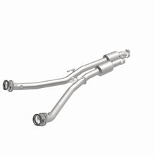 Load image into Gallery viewer, MagnaFlow Exhaust Products 557969 California CARB Direct-Fit Catalytic Converter for Select Cadillac CTS