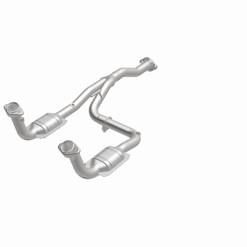 MagnaFlow Exhaust Products 23957 HM Grade Direct-Fit Catalytic Converter for Select Jeep Liberty