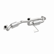 Load image into Gallery viewer, MagnaFlow Exhaust Products 49624 OEM Grade Direct-Fit Catalytic Converter for Select Ford Windstar