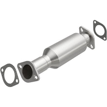 Load image into Gallery viewer, MagnaFlow Exhaust Products 5571890 California CARB Direct-Fit Catalytic Converter for Select Hyundai Sonata, Kia Optima, Kia Rondo