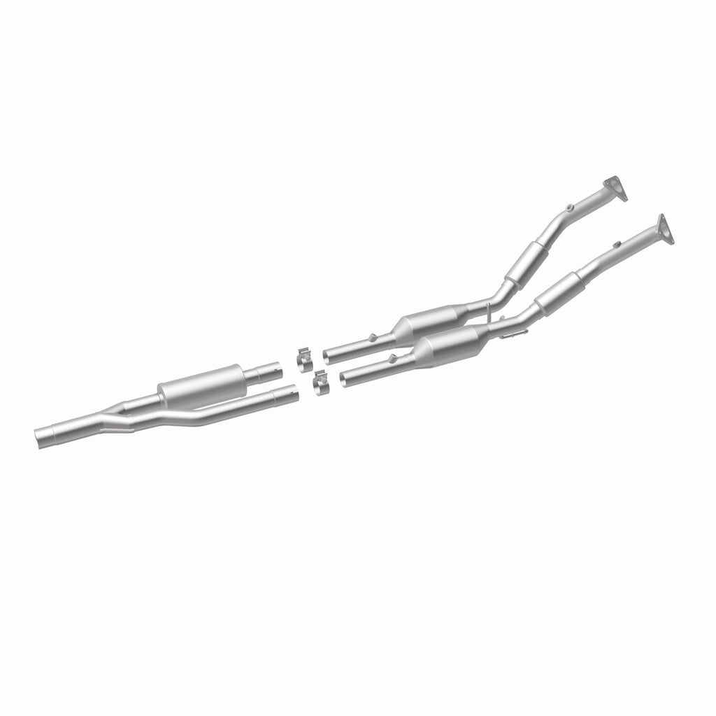 MagnaFlow Exhaust Products 49873 OEM Grade Direct-Fit Catalytic Converter for Select Audi A3 Quattro, Volkswagen R32