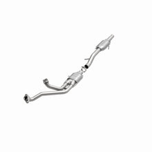 Load image into Gallery viewer, MagnaFlow Exhaust Products 334302 California CARB Direct-Fit Catalytic Converter for Select Ford Bronco, Ford E-150 Econoline, Ford E-150 Econoline Club Wagon, Ford E-250 Econoline, Ford E-250 Econoline Club Wagon, Ford E-350 Econoline, Ford E-350