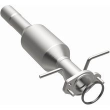 Load image into Gallery viewer, MagnaFlow Exhaust Products 5571196 California CARB Direct-Fit Catalytic Converter for Select Ford Focus