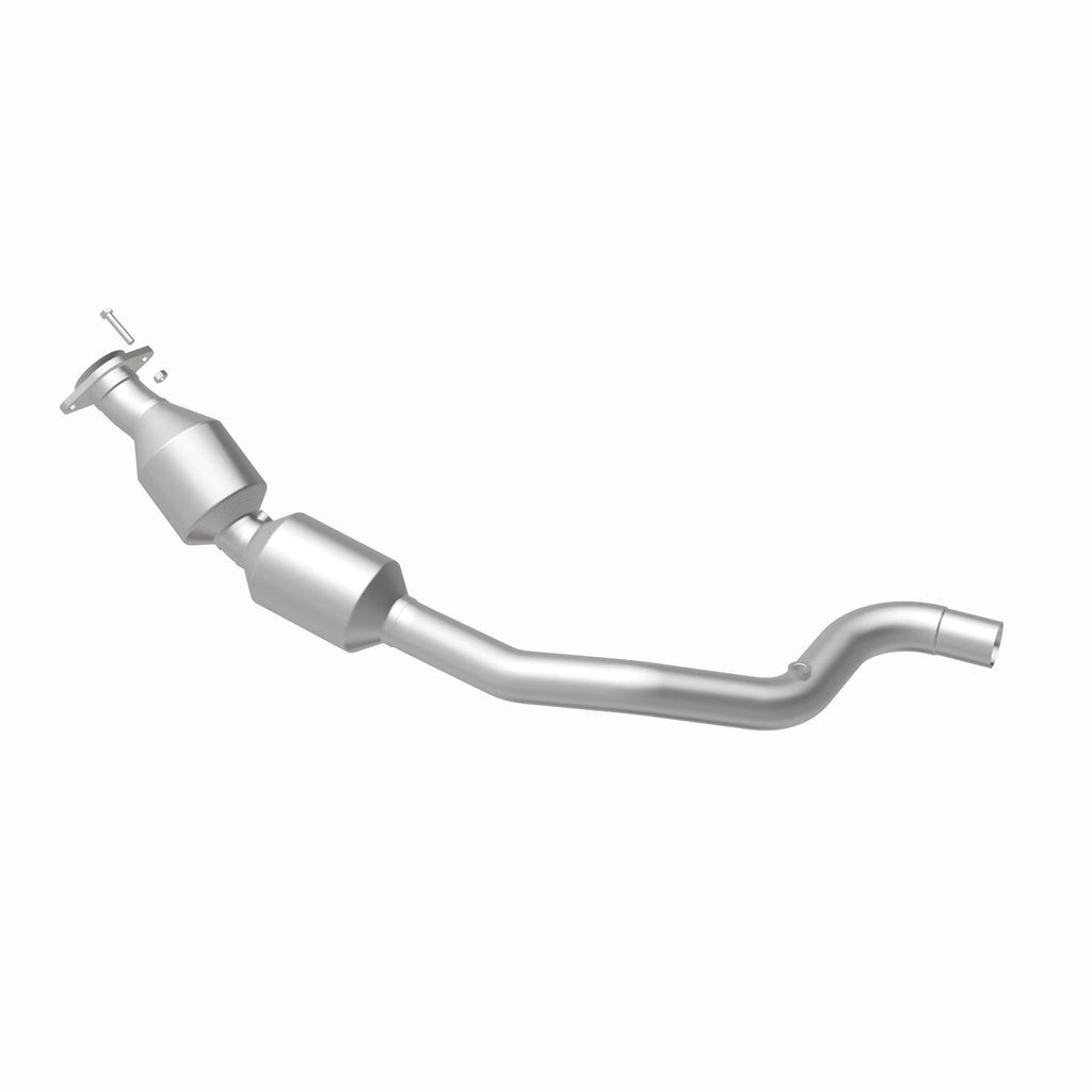 MagnaFlow Exhaust Products 21-535 OEM Grade Direct-Fit Catalytic Converter for Select Land Rover Range Rover, Land Rover Range Rover Sport