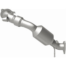 Load image into Gallery viewer, MagnaFlow Exhaust Products 21-537 OEM Grade Direct-Fit Catalytic Converter for Select Land Rover LR2, Land Rover Range Rover Evoque