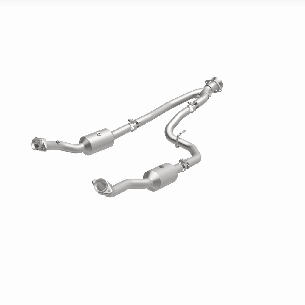 MagnaFlow Exhaust Products 280248 OEM Grade Direct-Fit Catalytic Converter for Select Ford Transit-150, Ford Transit-250, Ford Transit-350, Ford Transit-350 HD