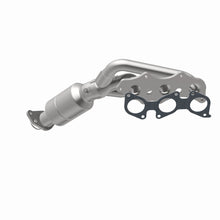 Load image into Gallery viewer, MagnaFlow Exhaust Products 5481198 California CARB Manifold Catalytic Converter for Select Toyota 4Runner, Toyota FJ Cruiser