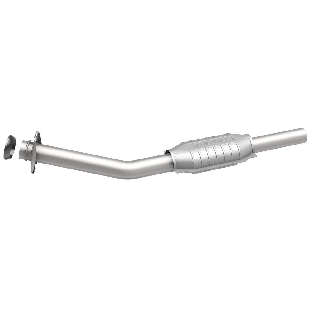 MagnaFlow Exhaust Products 23273 Standard Grade Direct-Fit Catalytic Converter for Select Chrysler Town & Country, Dodge Caravan, Dodge Grand Caravan, Plymouth Grand Voyager