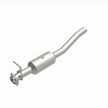 Load image into Gallery viewer, MagnaFlow Exhaust Products 280447 OEM Grade Direct-Fit Catalytic Converter for Select Ford F-53 Motorhome Chassis