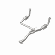 Load image into Gallery viewer, MagnaFlow Exhaust Products 5451186 California CARB Direct-Fit Catalytic Converter for Select Jeep Liberty