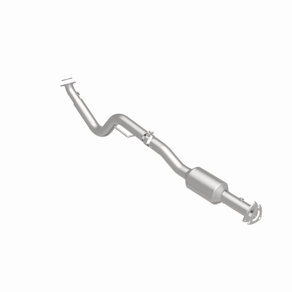 MagnaFlow Exhaust Products 280428 OEM Grade Direct-Fit Catalytic Converter for Select Chevrolet Express 4500, GMC Savana