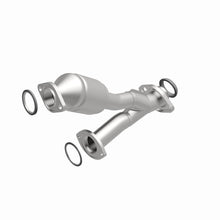 Load image into Gallery viewer, MagnaFlow Exhaust Products 49507 OEM Grade Direct-Fit Catalytic Converter for Select Lexus RX300, Toyota Highlander