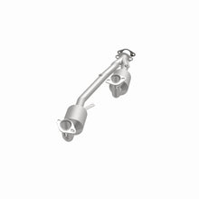 Load image into Gallery viewer, MagnaFlow Exhaust Products 3391353 California CARB Direct-Fit Catalytic Converter for Select Ford Windstar