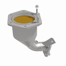 Load image into Gallery viewer, MagnaFlow Exhaust Products 5582128 California CARB Direct-Fit Catalytic Converter for Select Nissan Pathfinder