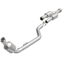 Load image into Gallery viewer, MagnaFlow Exhaust Products 5411188 California CARB Direct-Fit Catalytic Converter for Select Chrysler Crossfire