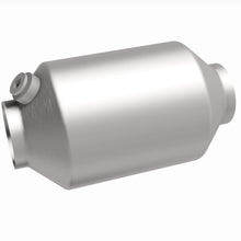 Load image into Gallery viewer, MagnaFlow Exhaust Products 51046 OEM Grade Universal Catalytic Converter for Select Chevrolet Express 2500, Chevrolet Express 3500, Chevrolet Express 4500, Chevrolet Silverado 1500, Chevrolet Silverado LD, Chevrolet Suburban, Chevrolet Tahoe, GMC Savana