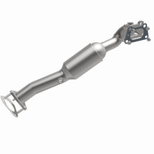 Load image into Gallery viewer, MagnaFlow Exhaust Products 280676 OEM Grade Direct-Fit Catalytic Converter for Select Chevrolet Colorado, GMC Canyon