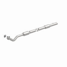 Load image into Gallery viewer, MagnaFlow Exhaust Products 52051 OEM Grade Direct-Fit Catalytic Converter for Select Chevrolet Express 1500, Chevrolet Express 2500, Chevrolet Express 3500, GMC Savana 1500, GMC Savana 2500, GMC Savana
