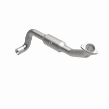 Load image into Gallery viewer, MagnaFlow Exhaust Products 5451831 California CARB Direct-Fit Catalytic Converter for Select Ford F-150